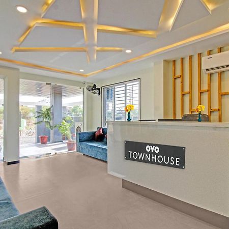 Townhouse Md Star Hotel Nagpur Exterior foto