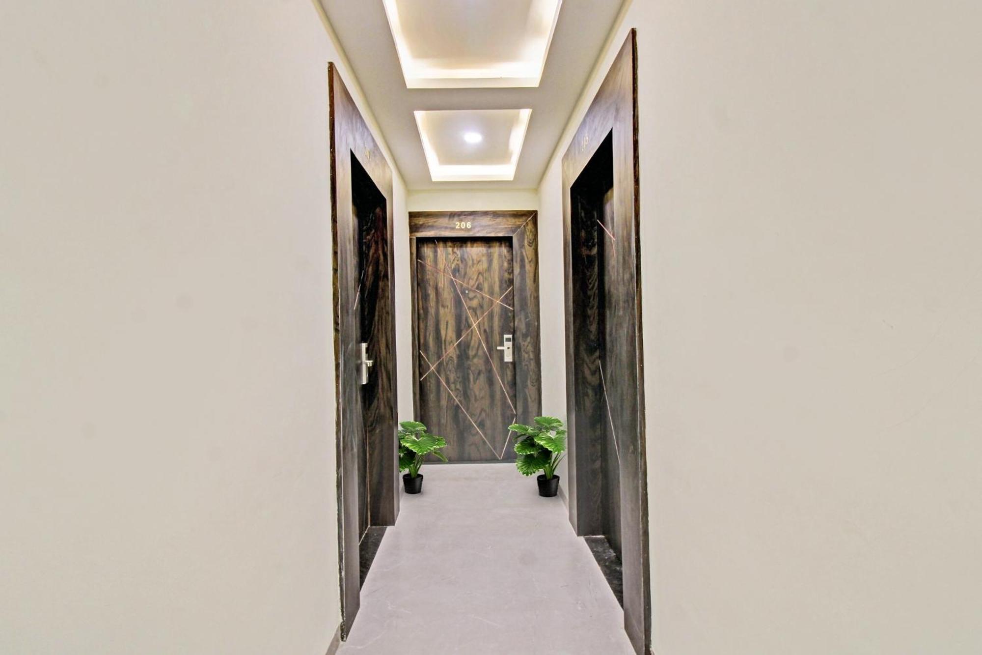 Townhouse Md Star Hotel Nagpur Exterior foto